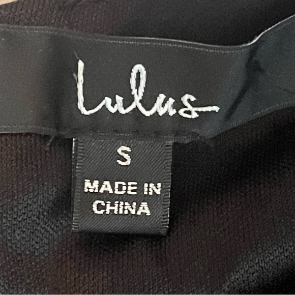 Lulus Black Ruffled Sleeve Midi Dress NWT Size S - Picture 9 of 15